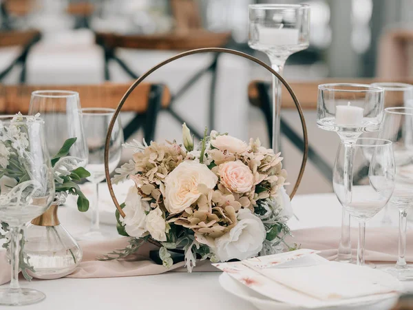 Hochzeitstisch Gedeckt — Stockfoto