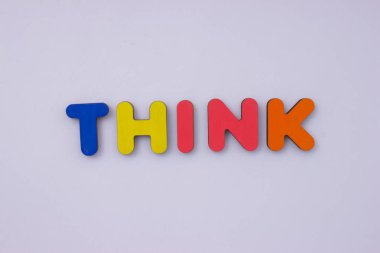 ahşap harflerden kelime