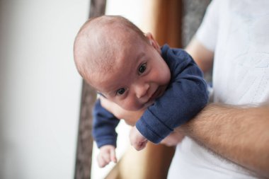 Babamdan küçük şirin bir yakın çekim.