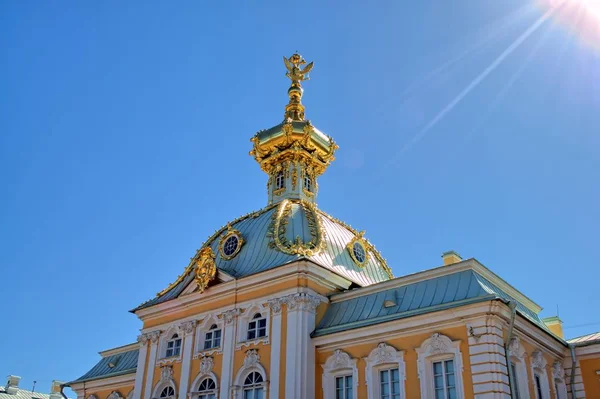 Corpo Della Chiesa Del Gran Palazzo Peterhof Russia San Pietroburgo — Foto Stock