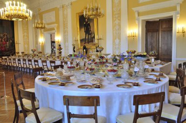 Yemek odası Catherine'in blok Peterhof Sarayı