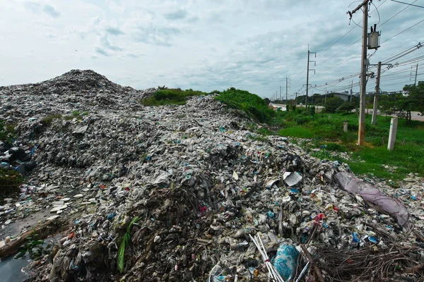 Mountain Garbage Degraded Waste Waste Urban Industrial Areas Cause Pollution — Stock Photo, Image