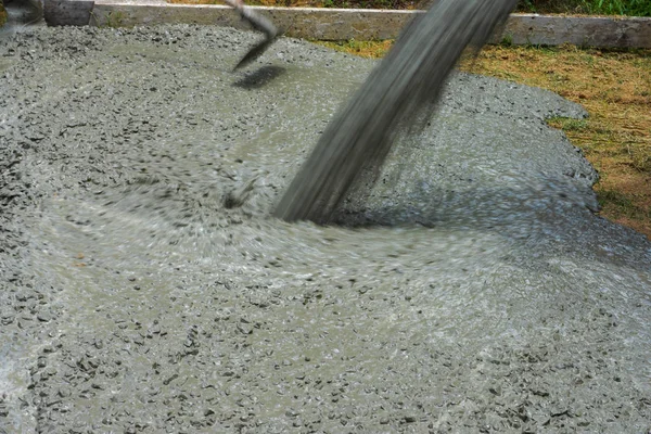 Cement Technician Pouring Building Floor — Stock Photo, Image