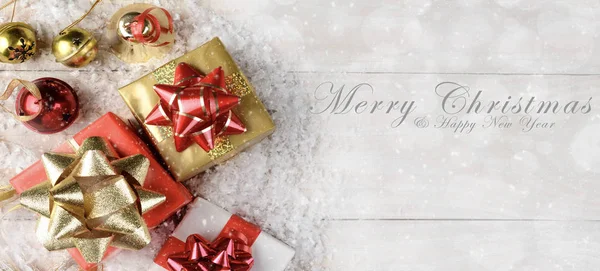 Presenta Campanas Arcos Copos Nieve Con Feliz Navidad Feliz Año —  Fotos de Stock