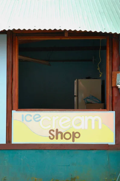 Tortuguero Costa Rica Juli 2005 Ice Cream Shop Skylt Och — Stockfoto
