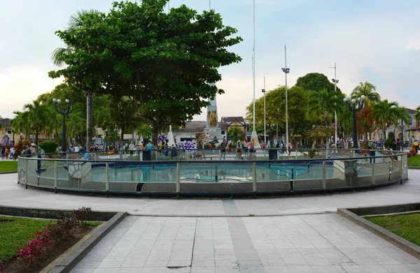 Iquitos Peru Października 2015 Plaza Armas Położony Centrum Placu Oferuje — Zdjęcie stockowe