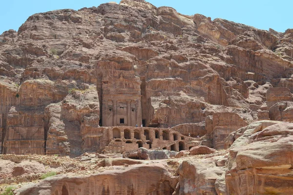 Πέτρα Ιορδανία Ιουλίου 2015 Ερείπια Πέτρα Μπλε Του Ουρανού — Φωτογραφία Αρχείου