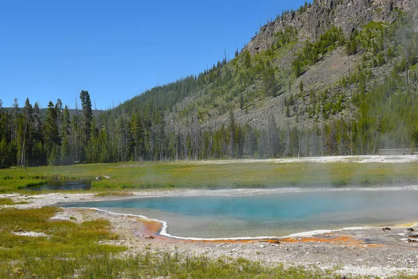 Zwembad Bij Zwart Zand Basin Het Nationaal Park Yellowstone — Stockfoto