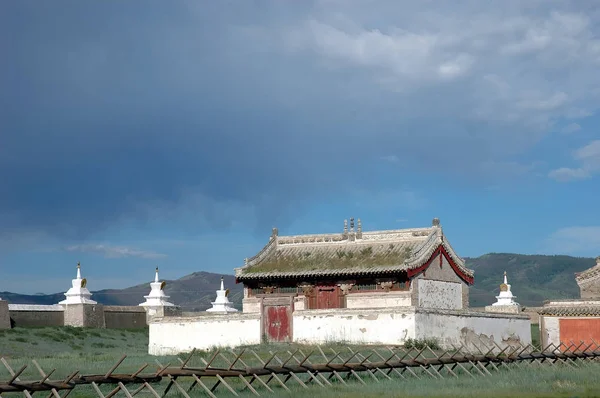蒙古喀喇昆仑附近的 Erdene Zuu 修道院 — 图库照片