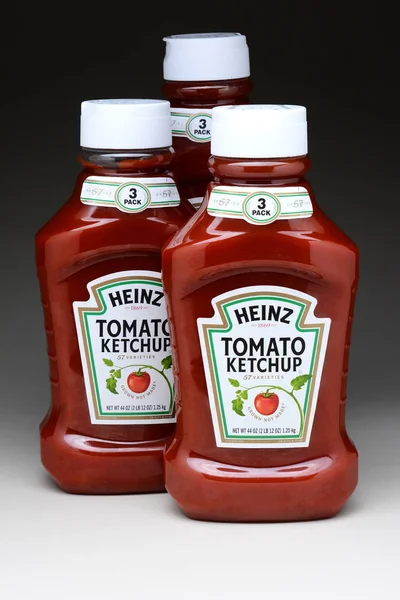 Irvine January 2013 Three Ounce Bottles Heinz Tomato Ketchup Heinz — Stock Photo, Image