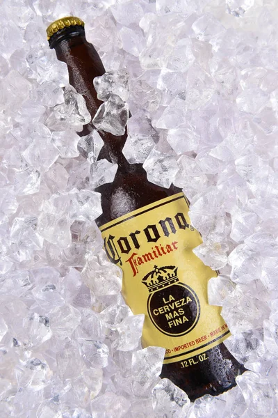 Irvine Californie Mars 2018 Gros Plan Une Bouteille Bière Corona — Photo