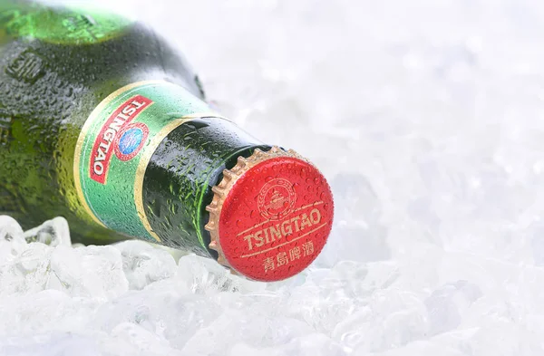 Irvine Août 2016 Une Bouteille Bière Tsingtao Tsingtao Est Deuxième — Photo