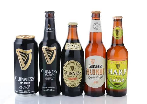 Irvine Enero Enero 2015 Cinco Botellas Cerveza Guinness Brewing Company —  Fotos de Stock