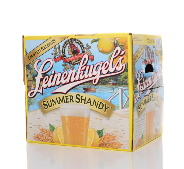 加州欧文 2015年6月1日 Leinenkugel Shandy Leinenkugel 于1867年由 Jacob Leinenkugel Wii Chippewa — 图库照片