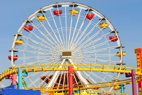 Santa Monica Március 2011 Óriáskerék Santa Monica Pier Mólón Látványosságok — Stock Fotó