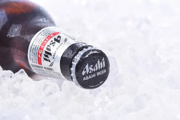 Irvine Agosto 2015 Una Botella Cerveza Asahi Super Dry Primer —  Fotos de Stock