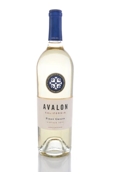 Irvine June 2015 Single Bottle Avalon Pinot Grigio Purple Wine — Stock Photo, Image