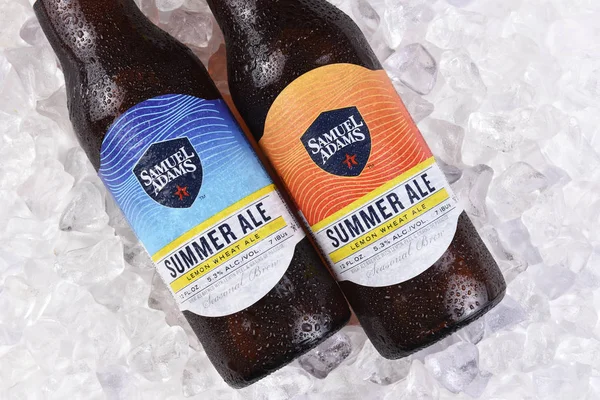 Irvine Července 2017 Samuel Adams Letní Pivo Ledě Boston Beer — Stock fotografie