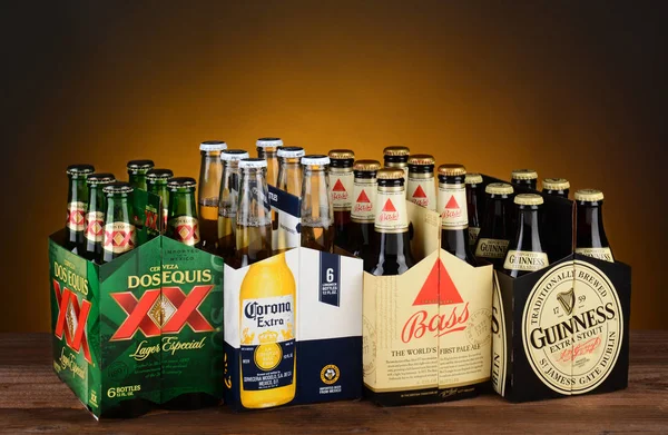 加州欧文 2014年5月25日 包6包进口啤酒 四个最受欢迎的进口啤酒品牌 Dos Equis Corona 额外品牌 低音和 Guinness — 图库照片