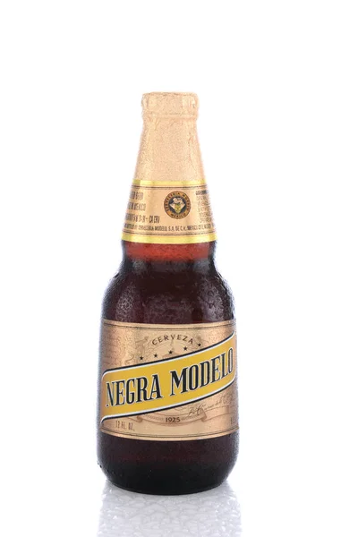 Irvine 2015 Június Egyetlen Palack Negra Modelo Negra Modelo Egy — Stock Fotó