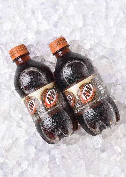 Irvine Californië Oktober 2017 Root Beer Flessen Ijs Eigendom Van — Stockfoto