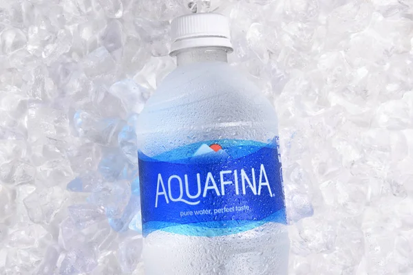 Irvine California Janeiro 2017 Aquafina Water Bottle Ice Marca Água — Fotografia de Stock