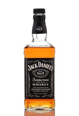 Irvine, California - 28 Aralık 2018: Amerikan viski dünyada en çok satan bir şişe Jack Daniels Tennessee viski, Lynchburg, Tennessee olan.