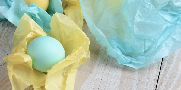 Easter Eggs Gefärbte Ostereier Gewebe Papper Banner Bildgröße Mit Textfreiraum — Stockfoto
