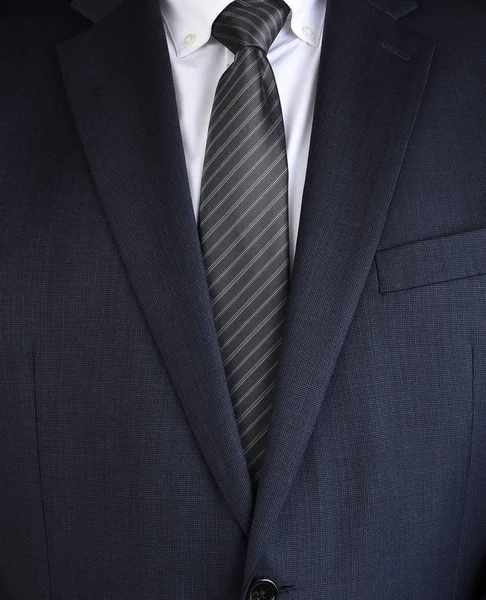 Closeup de um terno de negócio cinza de carvão vegetal na moda mens — Fotografia de Stock