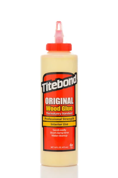 Plastová láhev Titebondu, originální dřevo lepidlo, Professional S — Stock fotografie