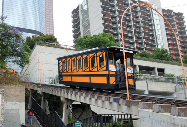 El vuelo de los ángeles es un ferrocarril funicular de ancho estrecho hito en th — Foto de Stock