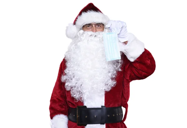 Senior Man Wearing Traditional Sant Claus Costume Holding Surgical Mask — Stock Photo, Image