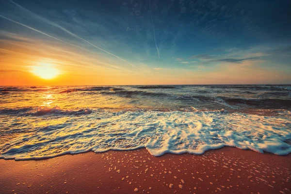 Krásná Oblačnost Nad Mořem Úsvit — Stock fotografie
