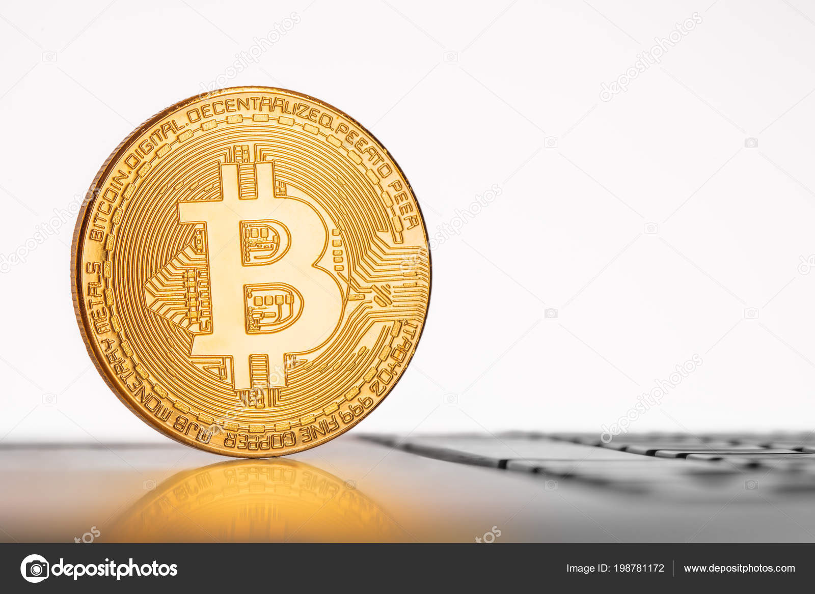 ビットコイン写真素材 ロイヤリティフリービットコイン画像 Depositphotos ビットコイン写真素材 ロイヤリティフリービットコイン画像 Depositphotos