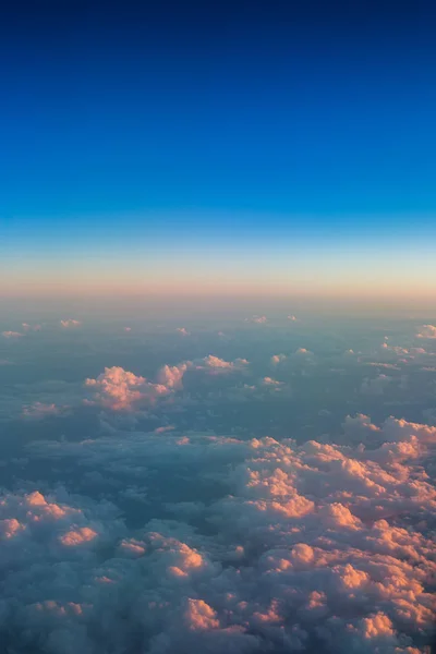 Volando Sobre Las Nubes Vista Desde Avión — Foto de Stock