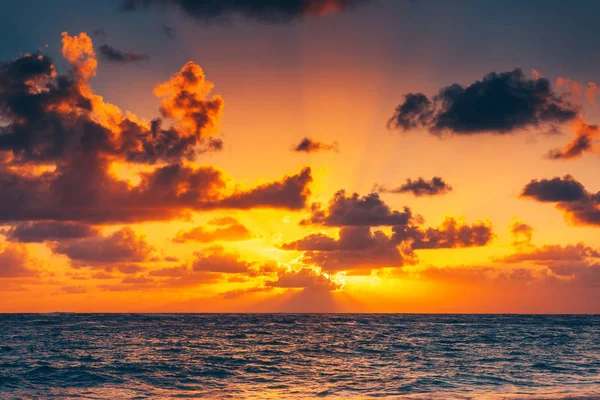 Beautiful Cloudscape Sea Sunrise Shot — Stock Photo, Image