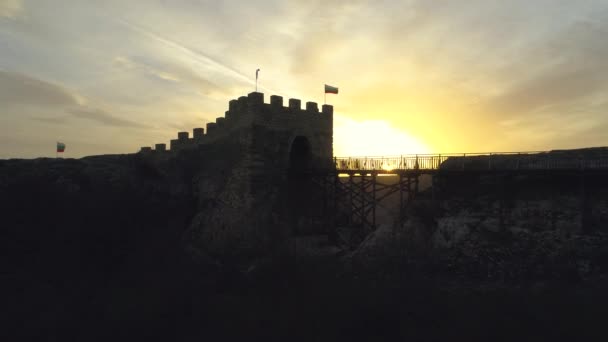 Sonnenuntergang Über Der Mittelalterlichen Festung Ovech Bei Provadia Bulgarien — Stockvideo