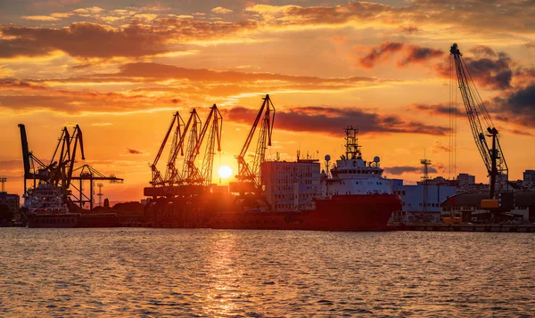Colorful Sunset Sea Port Industrial Cranes Varna Bulgaria — Stock Photo, Image
