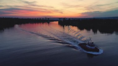 Hava panorama dron Asparuhov köprü görünümünü. Varna, Bulgaristan