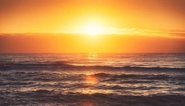 Όμορφο Τοπίο Πάνω Από Θάλασσα Ανατολή Του Ηλίου Sho — Φωτογραφία Αρχείου
