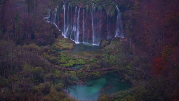 Krásný Vodopád Jezera Podzimní Les Národní Park Plitvická Jezera Chorvatsko — Stock video