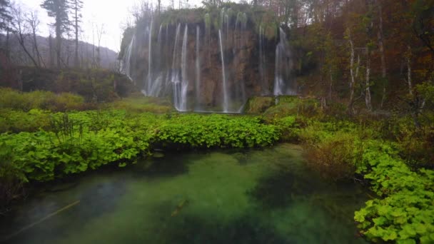 Piękny Wodospad Jezior Jesień Las Park Narodowy Plitwickie Chorwacja — Wideo stockowe