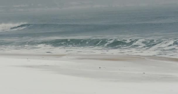 Océano Olas Salpicando Orilla Del Mar — Vídeos de Stock