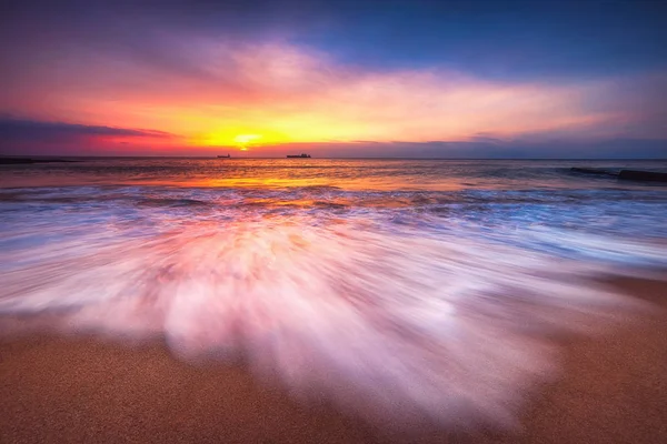 Над Морем Облачность Снимок Восхода Солнца — стоковое фото
