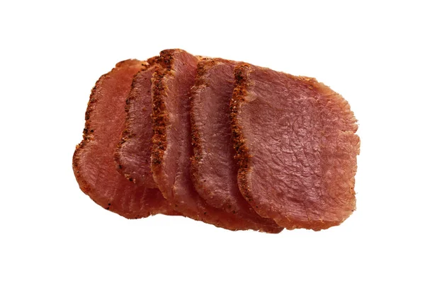 Basturma、whiite の背景の上に薄くスライスされる、肉の乾燥したテンダーロイン. — ストック写真