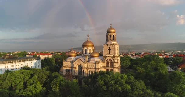 Веселка Над Собором Успіння Пресвятої Богородиці Болгарія Чудовий Вид Повітря — стокове відео