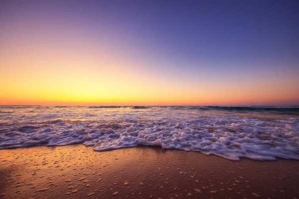 Bella alba sul mare — Foto Stock