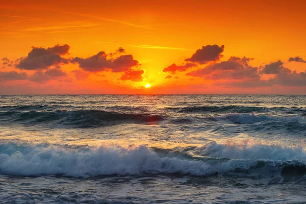 Beautiful   over the tropical sea — Stock Photo, Image