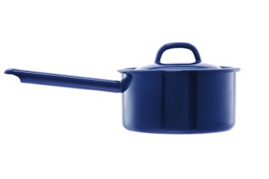 Antika güveç, beyaz arka planda izole mutfak gereçleri 