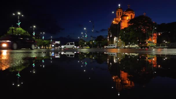 瓦尔纳城市景观 市中心的夜生活和假设大教堂 — 图库视频影像